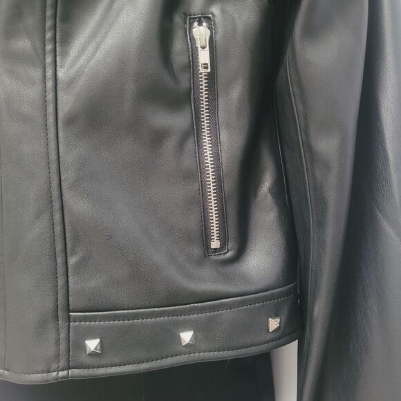 Disney Cruella Moto Jacket Speak of the DeVil 101 Dalmatians Junior XL New OOS - Picture 10 of 16